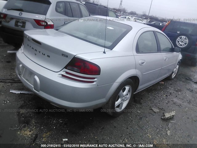 1B3EL46X05N672130 - 2005 DODGE STRATUS SXT SILVER photo 4