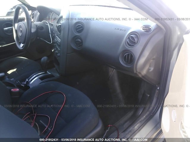 2G2WP552X81131146 - 2008 PONTIAC GRAND PRIX ნაცრისფერი ფოტო 5