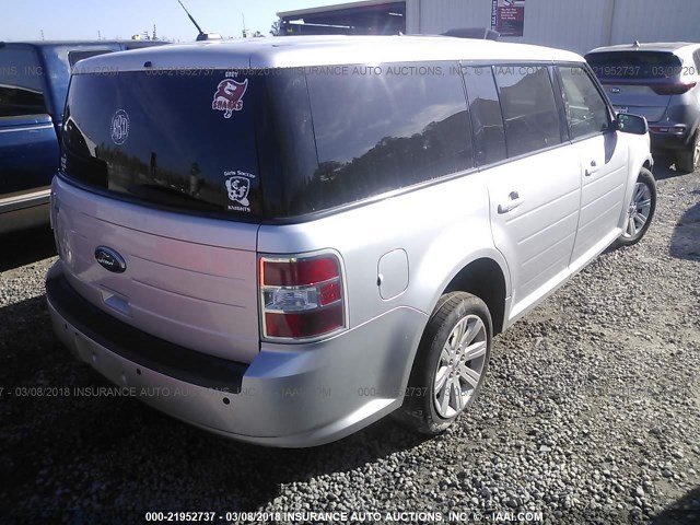 2FMGK5BC3BBD36574 - 2011 FORD FLEX SE SILVER photo 4