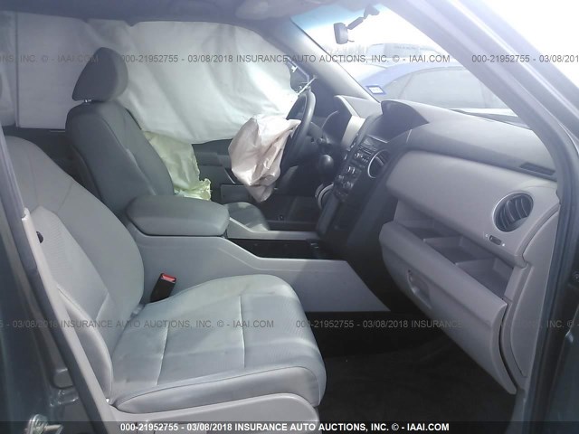 5FNYF3H27DB007673 - 2013 HONDA PILOT LX GRAY photo 5