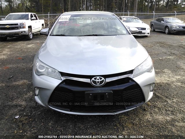 4T1BF1FK0FU074344 - 2015 TOYOTA CAMRY LE/XLE/SE/XSE SILVER photo 6