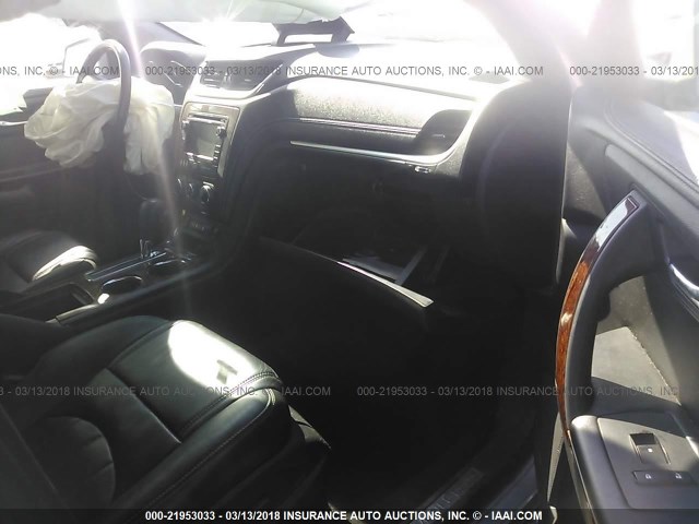 1GNKRLKD1DJ261600 - 2013 CHEVROLET TRAVERSE LTZ SILVER photo 5