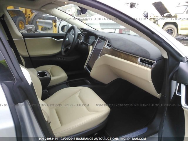 5YJSA1E2XGF167838 - 2016 TESLA MODEL S SILVER photo 5