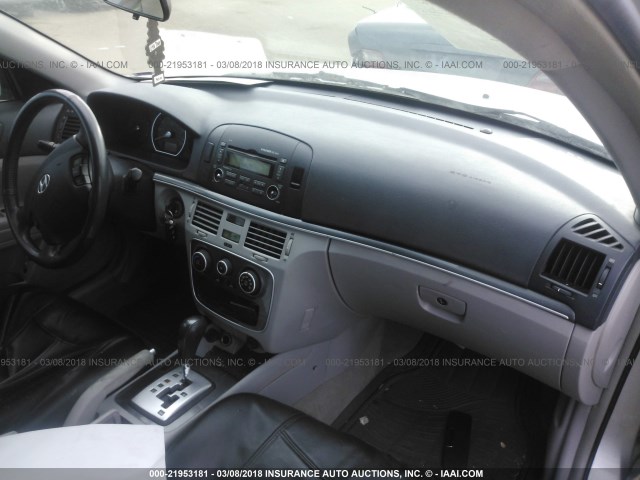 5NPEU46C66H068298 - 2006 HYUNDAI SONATA GLS/LX SILVER photo 5