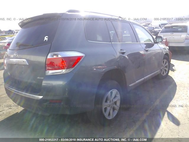 5TDBK3EH0CS118490 - 2012 TOYOTA HIGHLANDER SE GRAY photo 4