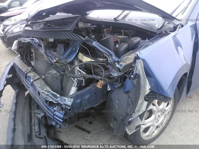 1FAHP32N79W211365 - 2009 FORD FOCUS SE BLUE photo 6