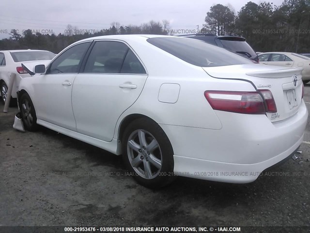 4T1BK46K17U531385 - 2007 TOYOTA CAMRY NEW GENERAT LE/XLE/SE WHITE photo 3