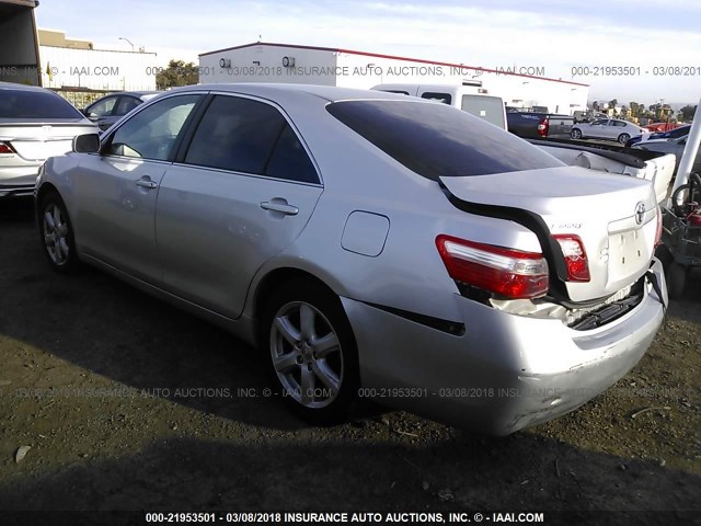 4T1BE46K88U213983 - 2008 TOYOTA CAMRY CE/LE/XLE/SE SILVER photo 3