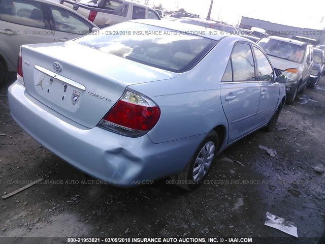 4T1BE32K85U609682 - 2005 TOYOTA CAMRY LE/XLE/SE ღია ლურჯი ფოტო 4