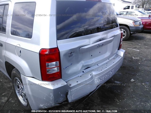 1J8FF28W18D707456 - 2008 JEEP PATRIOT SPORT SILVER photo 6