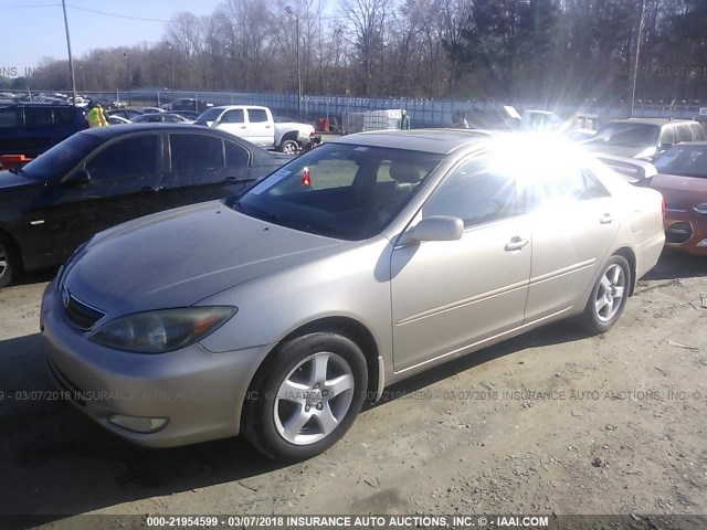 4T1BF32K02U539121 - 2002 TOYOTA CAMRY LE/XLE/SE შამპანური ფოტო 2