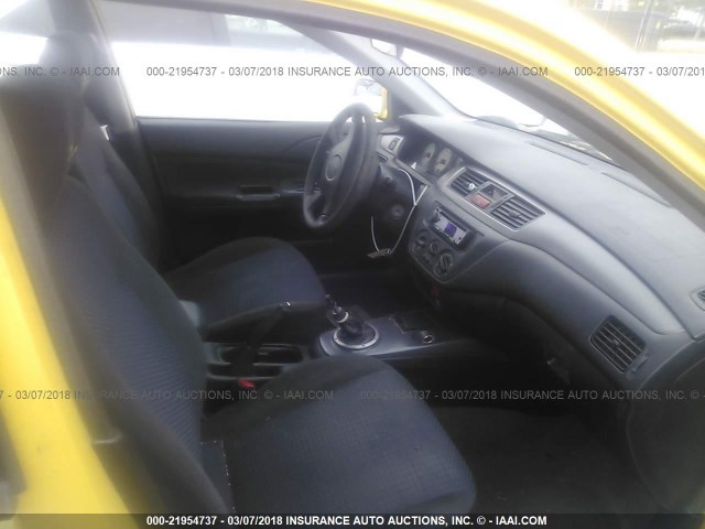 JA3AJ86E92U067600 - 2002 MITSUBISHI LANCER OZ RALLY YELLOW photo 5