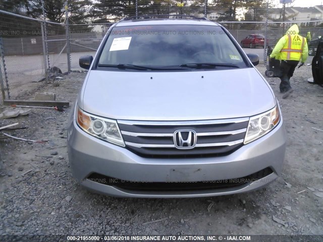 5FNRL5H60BB045884 - 2011 HONDA ODYSSEY EXL ნაცრისფერი ფოტო 6