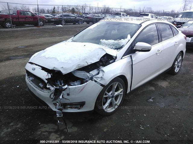 1FADP3J27FL229772 - 2015 FORD FOCUS TITANIUM WHITE photo 2