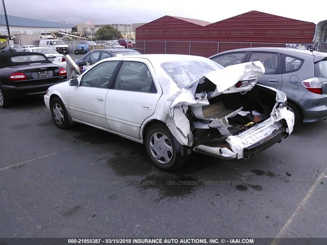 JT2BF22K3V0065586 - 1997 TOYOTA CAMRY LE/XLE Սպիտակ լուսանկար 3
