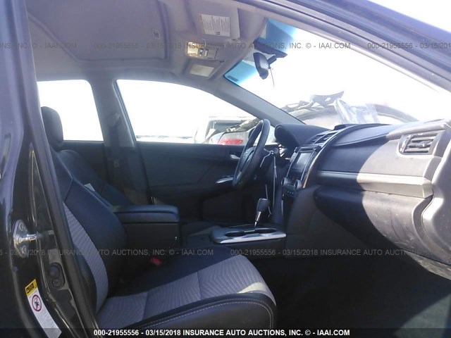 4T1BF1FK1CU186033 - 2012 TOYOTA CAMRY SE/LE/XLE 黑色 照片 5