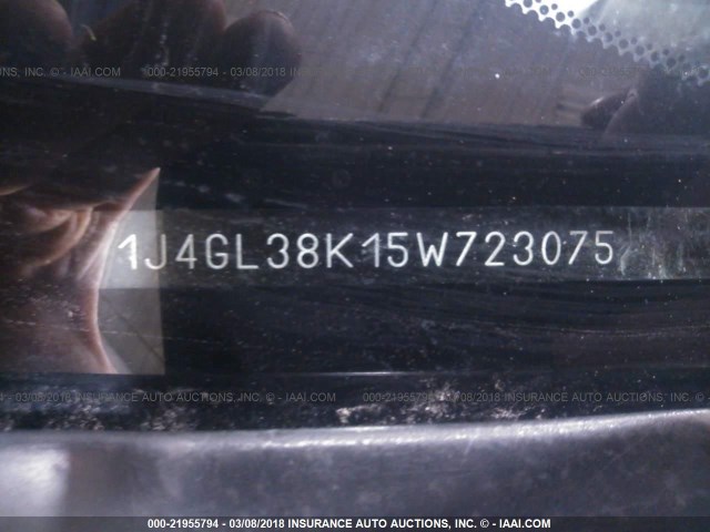 1J4GL38K15W723075 - 2005 JEEP LIBERTY RENEGADE BLUE photo 9