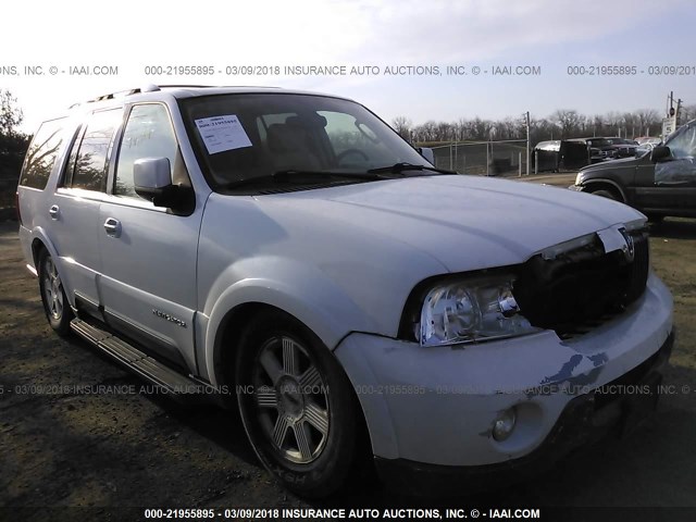 5LMFU28R64LJ09296 - 2004 LINCOLN NAVIGATOR WHITE photo 1