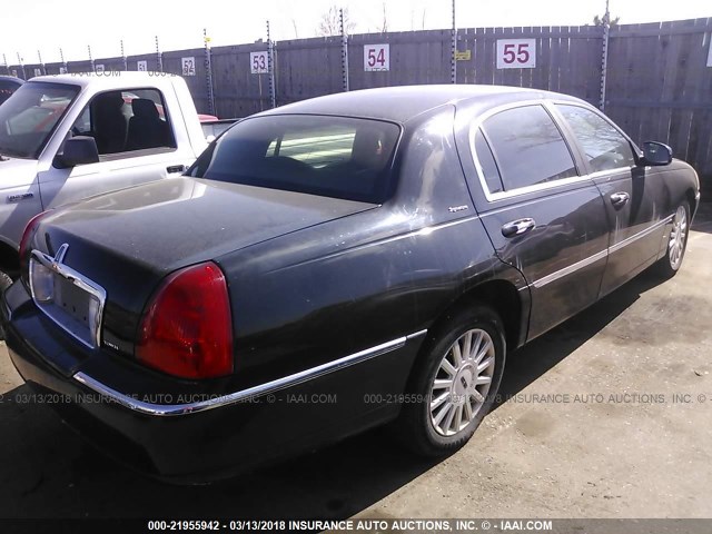 1LNHM81WX4Y655519 - 2004 LINCOLN TOWN CAR EXECUTIVE/SIGNATURE Siyah fotoğraf 4