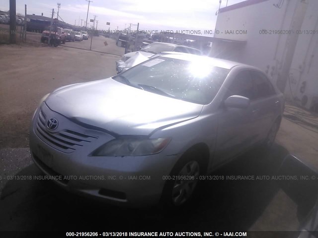 4T1BE46K19U277929 - 2009 TOYOTA CAMRY SE/LE/XLE SILVER photo 2