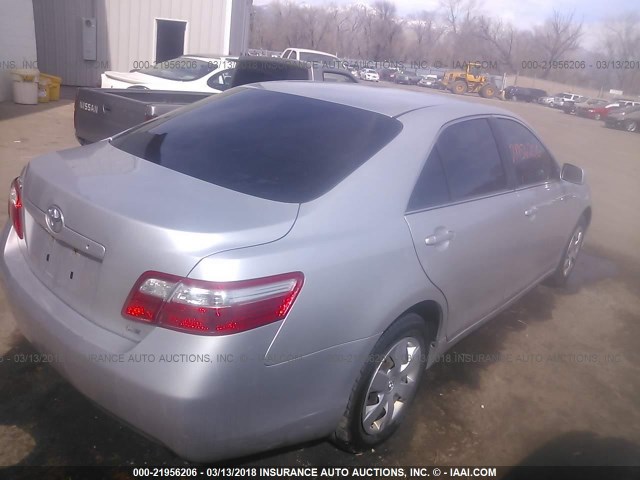 4T1BE46K19U277929 - 2009 TOYOTA CAMRY SE/LE/XLE SILVER photo 4