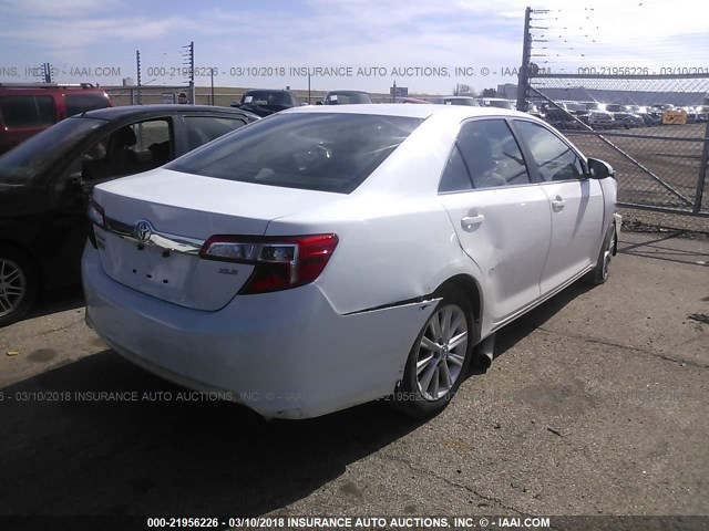 4T4BF1FK6CR251707 - 2012 TOYOTA CAMRY SE/LE/XLE WHITE photo 4