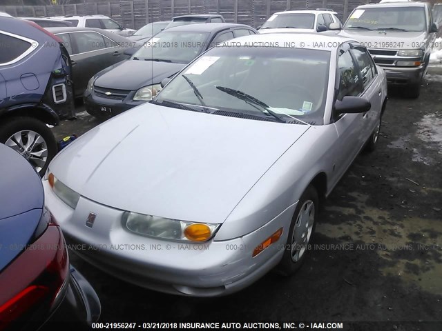 1G8ZH5282YZ227210 - 2000 SATURN SL1 SILVER photo 2