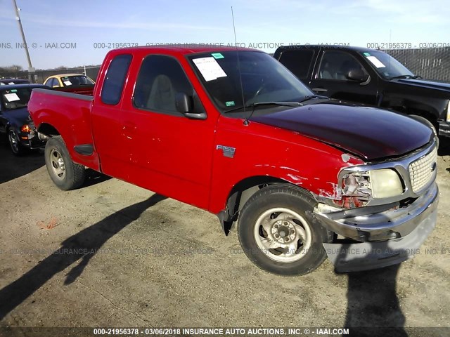 1FTZX0768WKA65561 - 1998 FORD F150 RED photo 1
