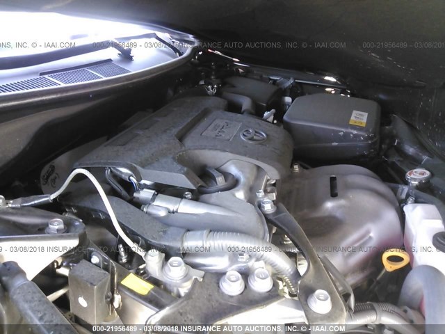 4T1BF1FK6HU413806 - 2017 TOYOTA CAMRY LE/XLE/SE/XSE ნაცრისფერი ფოტო 10