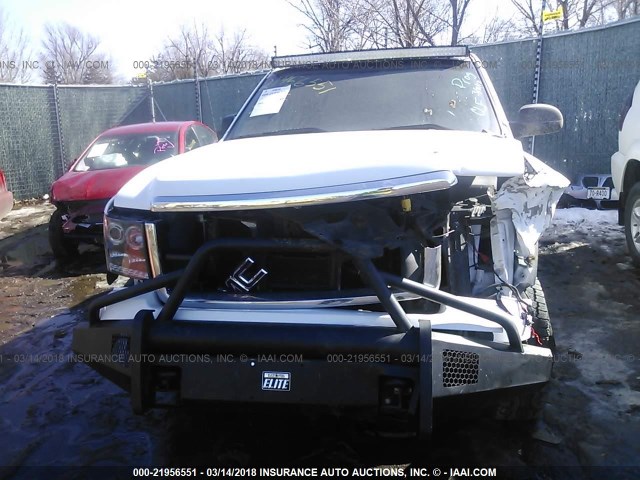 3GTEK23339G248043 - 2009 GMC SIERRA K1500 SLE WHITE photo 6