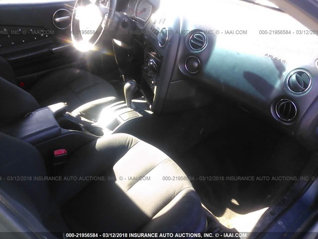 2G2WP552961113394 - 2006 PONTIAC GRAND PRIX BLUE photo 5