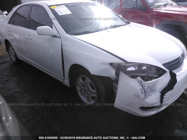 4T1BF32K32U024758 - 2002 TOYOTA CAMRY LE/XLE/SE 白色 照片 1
