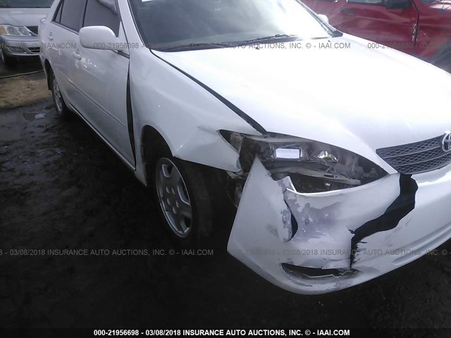 4T1BF32K32U024758 - 2002 TOYOTA CAMRY LE/XLE/SE 白色 照片 6
