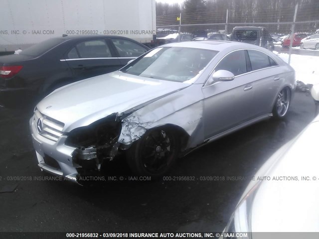 WDDDJ76X86A029315 - 2006 MERCEDES-BENZ CLS 55 AMG SILVER photo 2