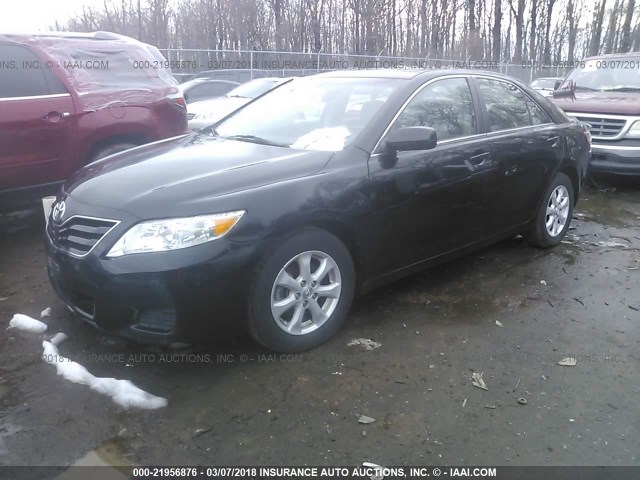 4T1BF3EK3BU160464 - 2011 TOYOTA CAMRY SE/LE/XLE BLACK photo 2