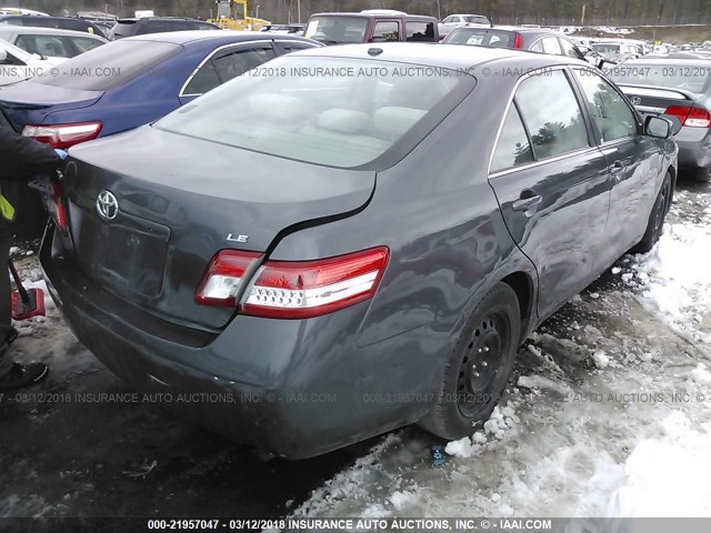 4T1BF3EK5BU598709 - 2011 TOYOTA CAMRY SE/LE/XLE ნაცრისფერი ფოტო 4