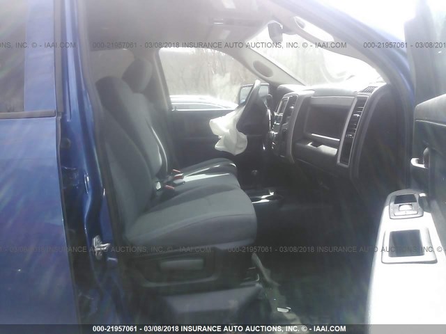 3C6UR5CJ4FG571804 - 2015 RAM 2500 ST BLUE photo 5