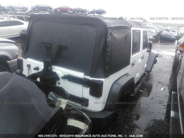 1C4BJWDG5DL641455 - 2013 JEEP WRANGLER UNLIMITE SPORT WHITE photo 4