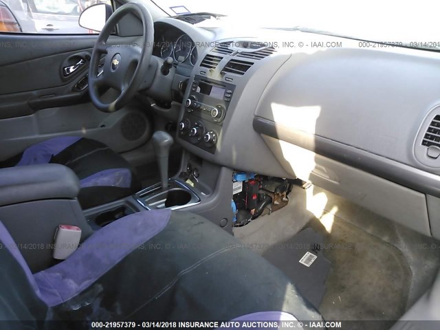 1G1ZS58F27F117814 - 2007 CHEVROLET MALIBU LS 银色 照片 5