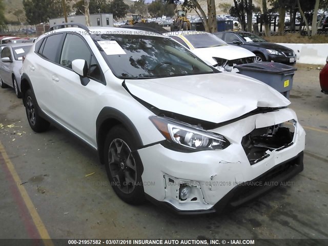 JF2GTADC6JH233059 - 2018 SUBARU CROSSTREK PREMIUM Ақ фото 1