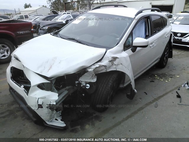 JF2GTADC6JH233059 - 2018 SUBARU CROSSTREK PREMIUM Ақ фото 2