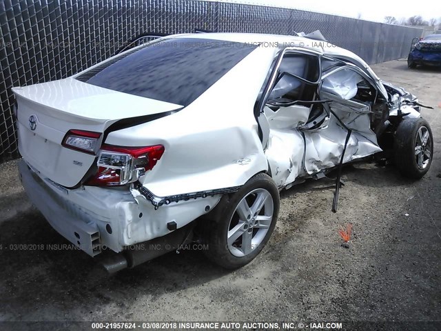 4T1BF1FK9EU441529 - 2014 TOYOTA CAMRY L/SE/LE/XLE 白色 照片 4