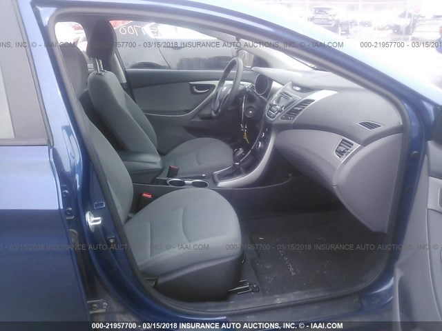 5NPDH4AE2GH764120 - 2016 HYUNDAI ELANTRA SE/SPORT/LIMITED BLUE photo 5