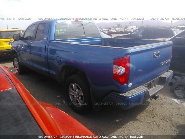 5TFRW5F10HX228599 - 2017 TOYOTA TUNDRA DOUBLE CAB SR/SR5 Dark Blue photo 3