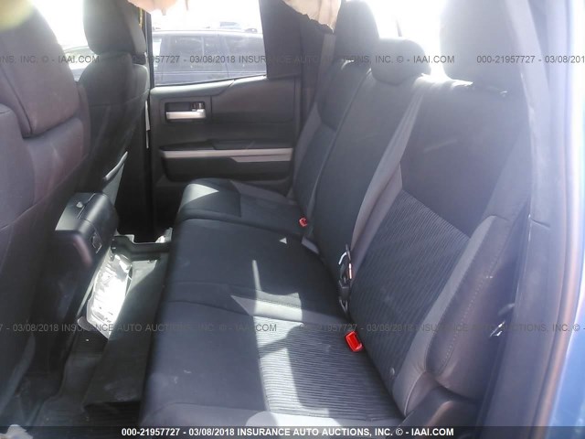 5TFRW5F10HX228599 - 2017 TOYOTA TUNDRA DOUBLE CAB SR/SR5 Dark Blue photo 8