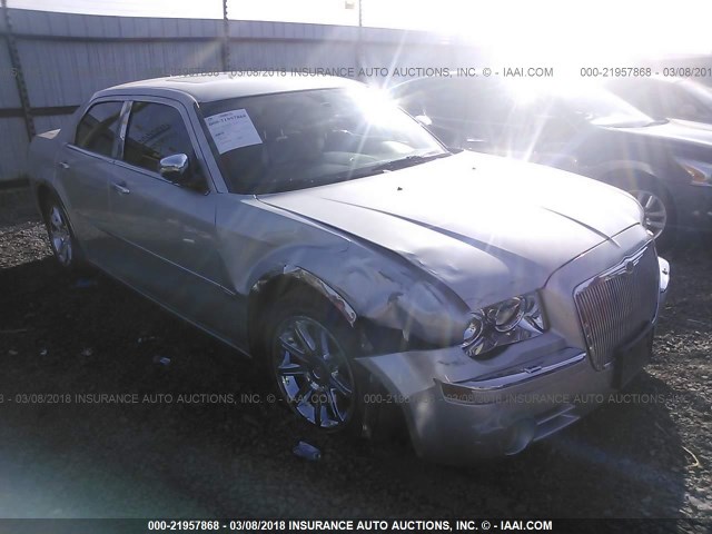 2C3AA63H45H612442 - 2005 CHRYSLER 300C SILVER photo 6