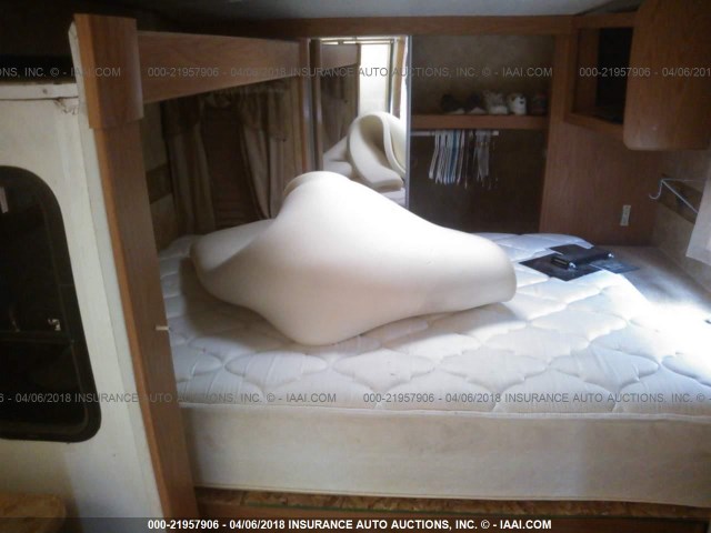 5SFGF32228E008738 - 2008 HEARTLAND 3200ES  白色 照片 5