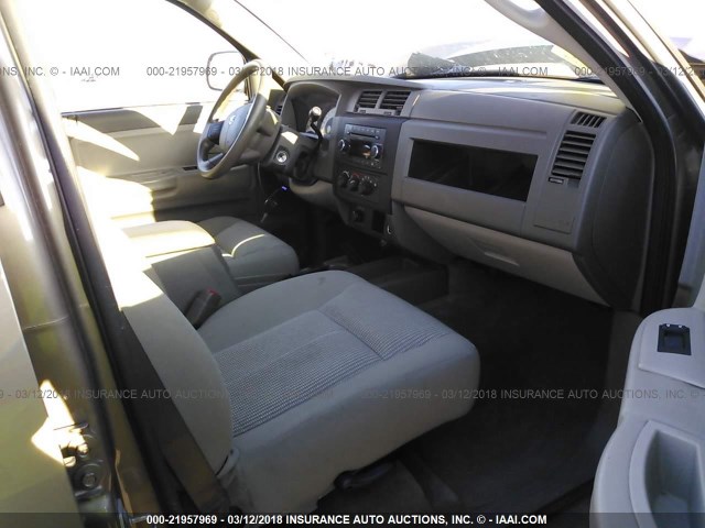 1D7RW3GK0AS225951 - 2010 DODGE DAKOTA SXT TAN photo 5