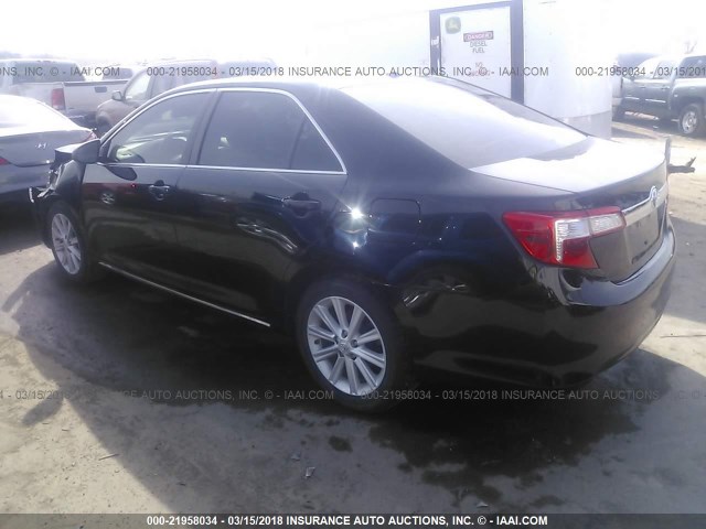 4T1BK1FK9CU015557 - 2012 TOYOTA CAMRY SE/XLE BLACK photo 3