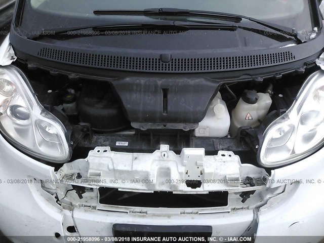 WMEEJ31X49K309098 - 2009 SMART FORTWO PURE/PASSION WHITE photo 10